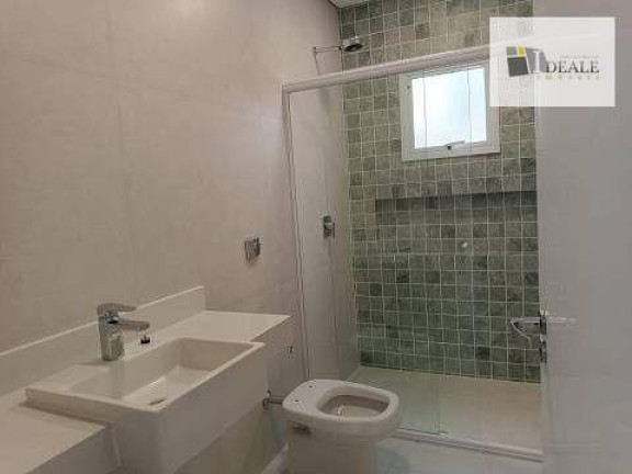 Sobrado com 4 Quartos à Venda, 277 m² em Loteamento Alphaville Cuiabá Ii - Cuiabá