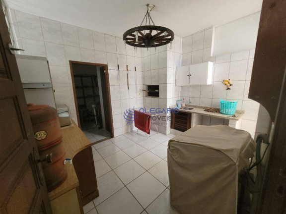 Imagem Casa com 5 Quartos à Venda, 170 m² em Centro - Penha