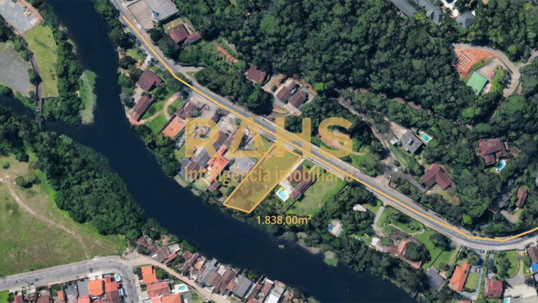 Terreno à Venda, 1.837 m² em Boa Vista - Joinville