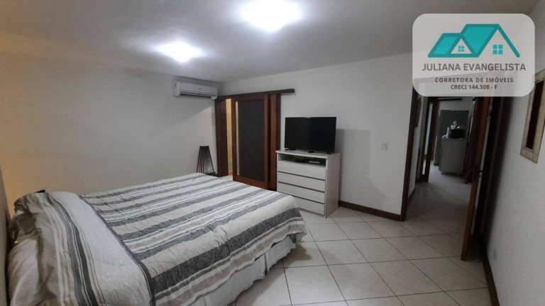 Imagem Casa com 4 Quartos à Venda, 750 m² em Park Imperial - Caraguatatuba Imagem Casa com 4 Quartos à Venda, 750 m² em Park Imperial - Caraguatatuba