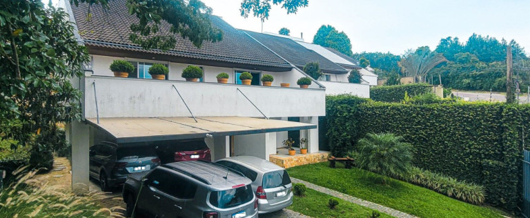 Imagem Casa com 4 Quartos à Venda, 392 m² em Santo Inácio - Curitiba Imagem Casa com 4 Quartos à Venda, 392 m² em Santo Inácio - Curitiba