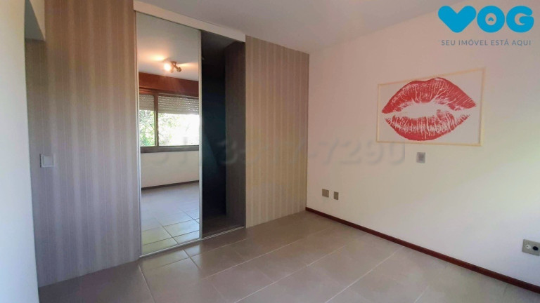 Imagem Imóvel com 3 Quartos à Venda, 133 m² em Moinhos De Vento - Porto Alegre