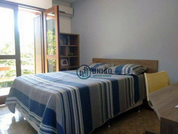 Imagem Casa com 5 Quartos à Venda, 476 m² em Piratininga - Niterói Imagem Casa com 5 Quartos à Venda, 476 m² em Piratininga - Niterói