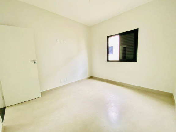 Imagem Casa de Condomínio com 3 Quartos à Venda, 200 m² em Vila Thais - Atibaia