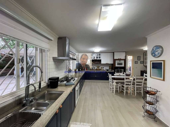Imagem Casa com 4 Quartos à Venda, 850 m² em Vila Santo Antônio - Cotia Imagem Casa com 4 Quartos à Venda, 850 m² em Vila Santo Antônio - Cotia