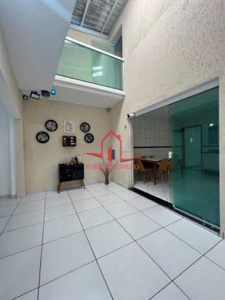 Imagem Sobrado com 2 Quartos à Venda, 165 m² em Vila Sacadura Cabral - Santo André