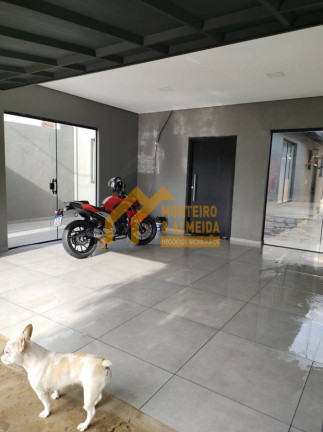 Casa com 3 Quartos à Venda, 80 m² em Cambuí - Itapetininga