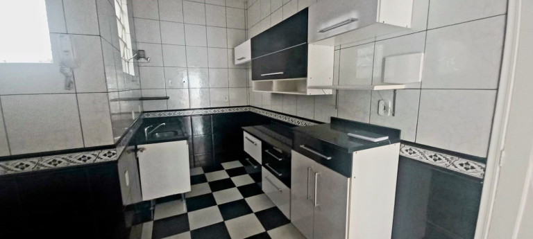 Imagem Imóvel com 2 Quartos à Venda, 75 m² em Várzea - Teresópolis Imagem Imóvel com 2 Quartos à Venda, 75 m² em Várzea - Teresópolis