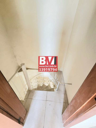Imagem Casa com 1 Quarto à Venda, 50 m² em Olaria - Rio De Janeiro Imagem Casa com 1 Quarto à Venda, 50 m² em Olaria - Rio De Janeiro