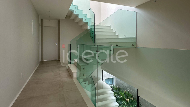 Imagem Casa de Condomínio com 5 Quartos à Venda, em Barra Da Tijuca - Rio De Janeiro Imagem Casa de Condomínio com 5 Quartos à Venda, em Barra Da Tijuca - Rio De Janeiro