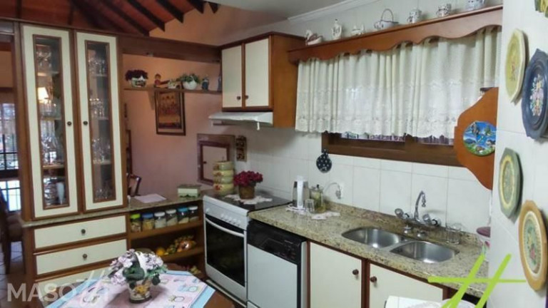 Imagem Casa com 5 Quartos à Venda, 330 m² em Centro - Gramado Imagem Casa com 5 Quartos à Venda, 330 m² em Centro - Gramado