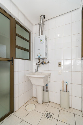 Imagem Imóvel com 2 Quartos à Venda,  em Petrópolis - Porto Alegre