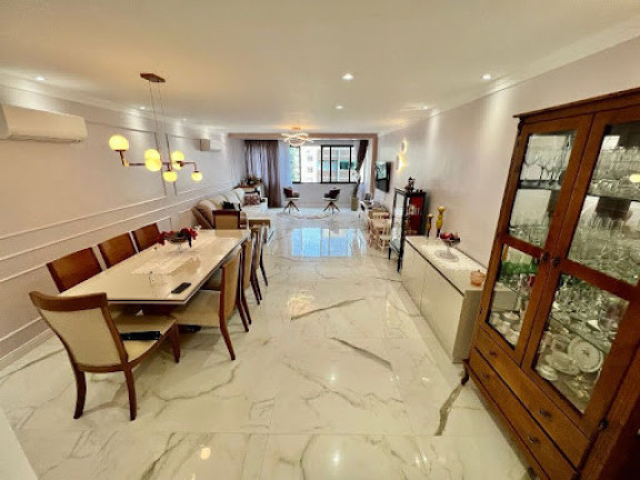 Imagem Apartamento com 3 Quartos à Venda, 216 m² em Gonzaga - Santos