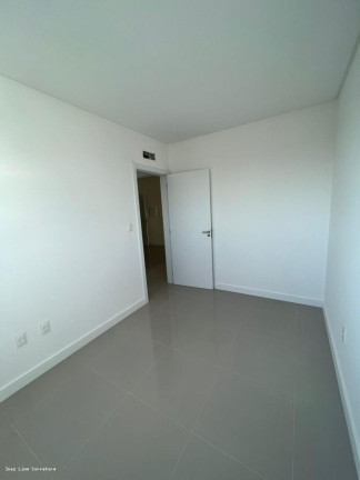 Imagem Imóvel com 3 Quartos à Venda, 92 m² em Meia Praia - Itapema Imagem Imóvel com 3 Quartos à Venda, 92 m² em Meia Praia - Itapema