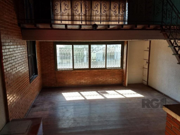 Imagem Casa com 3 Quartos à Venda, 300 m² em Santa Tereza - Porto Alegre