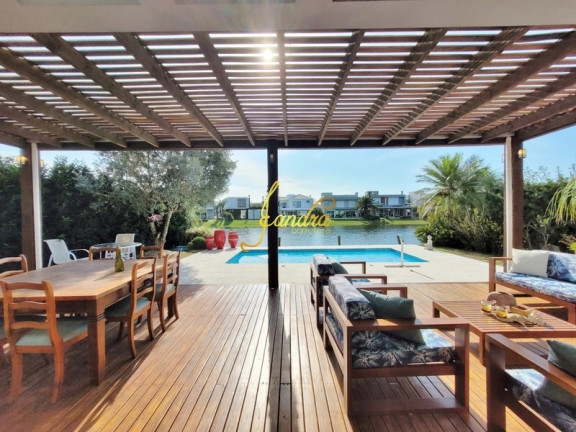 Imagem Casa de Condomínio com 4 Quartos à Venda, 460 m² em Centro - Xangri-la