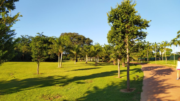 Casa de Condomínio com 4 Quartos à Venda,  em Jardim Olhos D´água I - Ribeirão Preto