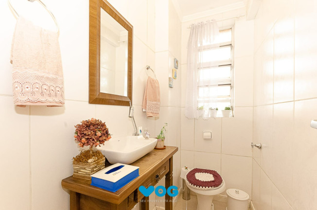 Imagem Imóvel com 3 Quartos à Venda, 117 m² em Petrópolis - Porto Alegre Imagem Imóvel com 3 Quartos à Venda, 117 m² em Petrópolis - Porto Alegre