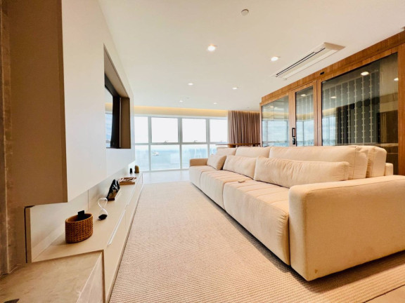Imagem Apartamento com 4 Quartos à Venda,  em Barra Sul - Balneário Camboriú