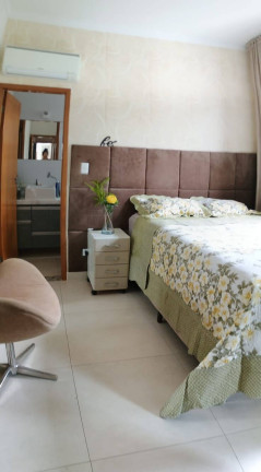 Imagem Casa com 2 Quartos à Venda, 77 m² em Embaré - Santos Imagem Casa com 2 Quartos à Venda, 77 m² em Embaré - Santos
