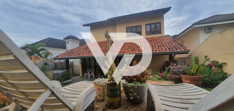 Imagem Casa com 3 Quartos à Venda, 325 m² em Alphaville - Santana De Parnaíba Imagem Casa com 3 Quartos à Venda, 325 m² em Alphaville - Santana De Parnaíba