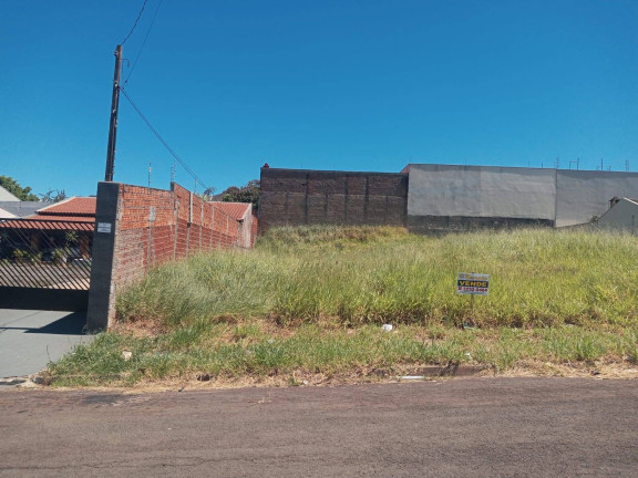 Terreno à Venda, 378 m² em Conjunto Novo Centauro - Arapongas