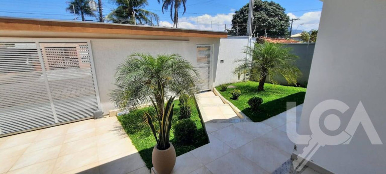 Imagem Casa com 4 Quartos à Venda, 360 m² em Jardim Britânia - Caraguatatuba Imagem Casa com 4 Quartos à Venda, 360 m² em Jardim Britânia - Caraguatatuba