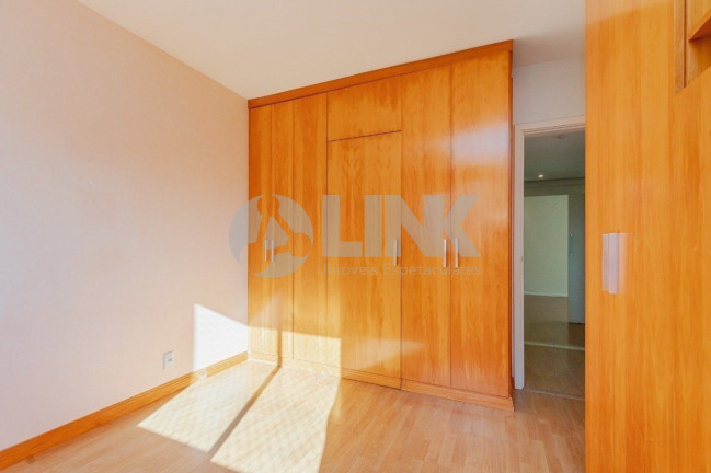 Imagem Apartamento com 3 Quartos à Venda, 83 m² em Mont Serrat - Porto Alegre Imagem Apartamento com 3 Quartos à Venda, 83 m² em Mont Serrat - Porto Alegre