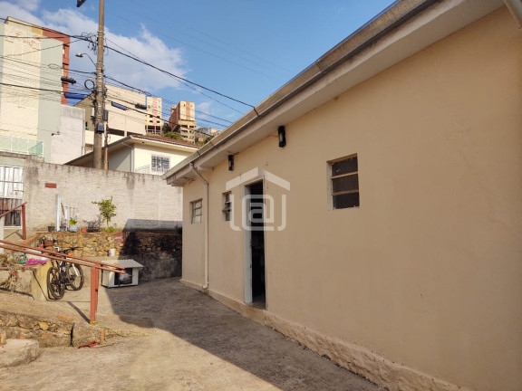 Imagem Casa com 2 Quartos à Venda, 122 m² em Jardim Quisisana - Poços De Caldas