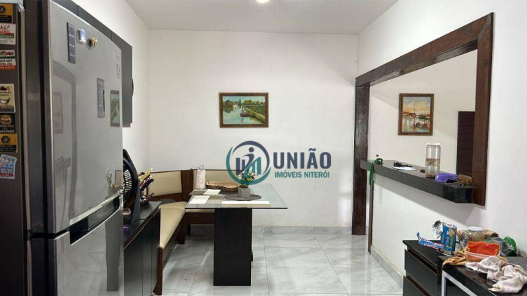 Imagem Casa com 3 Quartos à Venda, 430 m² em Itaipu - Niterói