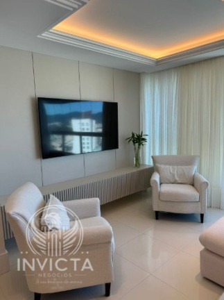 Imagem Apartamento com 3 Quartos à Venda, 130 m² em Centro - Balneário Camboriú Imagem Apartamento com 3 Quartos à Venda, 130 m² em Centro - Balneário Camboriú