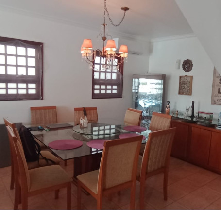 Imagem Casa com 3 Quartos à Venda, 185 m² em Jardim Maristela - Atibaia Imagem Casa com 3 Quartos à Venda, 185 m² em Jardim Maristela - Atibaia