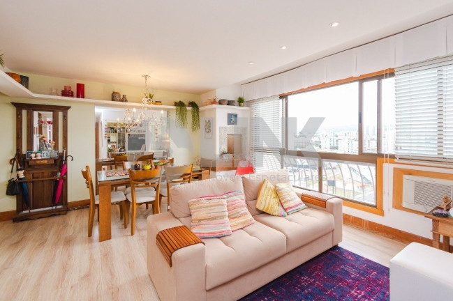 Imagem Apartamento com 3 Quartos à Venda, 87 m² em Passo Da Areia - Porto Alegre Imagem Apartamento com 3 Quartos à Venda, 87 m² em Passo Da Areia - Porto Alegre