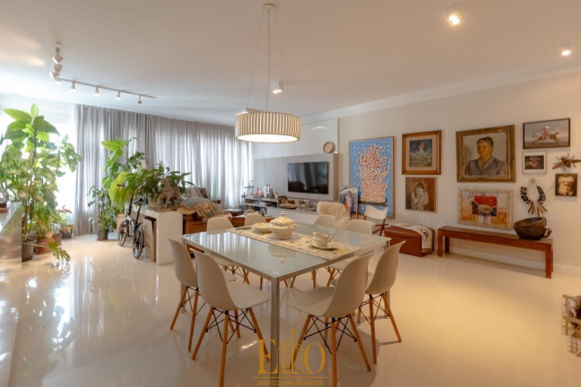 Imagem Apartamento com 3 Quartos à Venda, 133 m² em Centro - Balneário Camboriú Imagem Apartamento com 3 Quartos à Venda, 133 m² em Centro - Balneário Camboriú