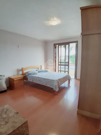 Imagem Sobrado com 3 Quartos à Venda, 196 m² em São José - Santa Maria
