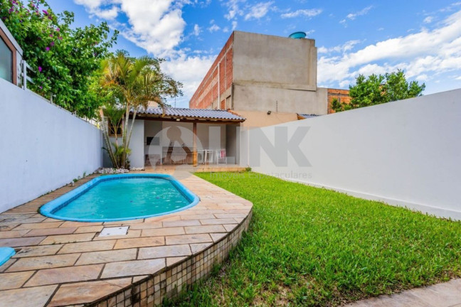 Imagem Imóvel com 3 Quartos à Venda, 128 m² em Jardim Itu - Porto Alegre Imagem Imóvel com 3 Quartos à Venda, 128 m² em Jardim Itu - Porto Alegre