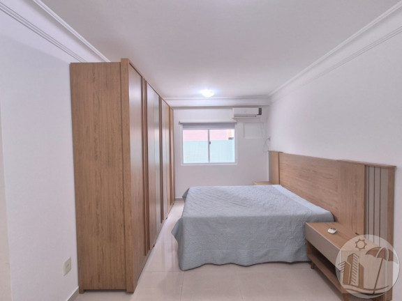 Imagem Apartamento com 2 Quartos à Venda, 130 m² em Centro - Balneário Camboriú