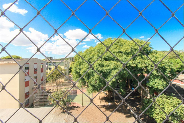 Imagem Imóvel com 3 Quartos à Venda,  em Vila Nova - Porto Alegre