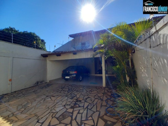 Casa com 4 Quartos à Venda, 244 m² em Setor Sudoeste - Goiânia