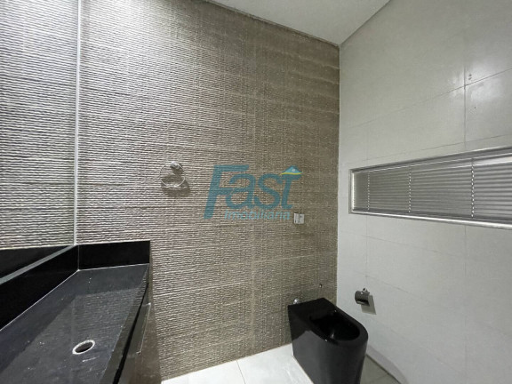Imagem Casa com 5 Quartos à Venda, 600 m² em Jardim Shangri-la - Cuiabá