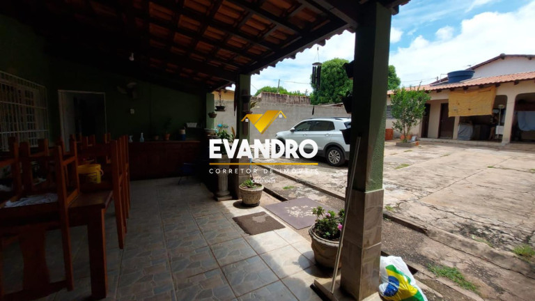 Imagem Casa com 4 Quartos à Venda, 319 m² em Morada Do Ouro - Cuiabá