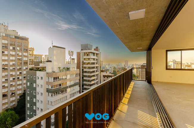 Imagem Imóvel com 3 Quartos à Venda, 184 m² em Rio Branco - Porto Alegre Imagem Imóvel com 3 Quartos à Venda, 184 m² em Rio Branco - Porto Alegre