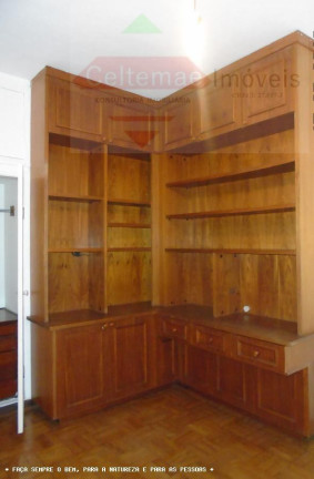 Imagem Casa com 3 Quartos à Venda, 150 m² em Loteamento Lanfranchi - Taubaté Imagem Casa com 3 Quartos à Venda, 150 m² em Loteamento Lanfranchi - Taubaté