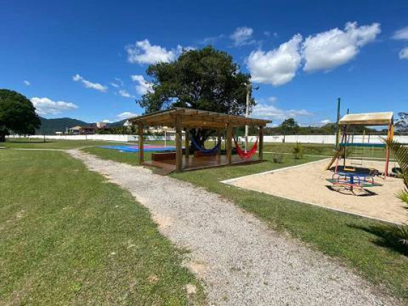 Imagem Terreno à Venda, 586 m² em Campeche - Florianópolis Imagem Terreno à Venda, 586 m² em Campeche - Florianópolis