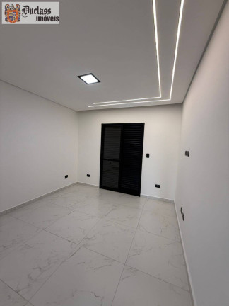 Imagem Sobrado com 4 Quartos à Venda, 204 m² em Boqueirão - Praia Grande