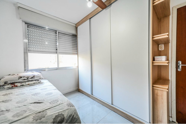 Imagem Apartamento com 3 Quartos à Venda, 76 m² em Farroupilha - Porto Alegre Imagem Apartamento com 3 Quartos à Venda, 76 m² em Farroupilha - Porto Alegre