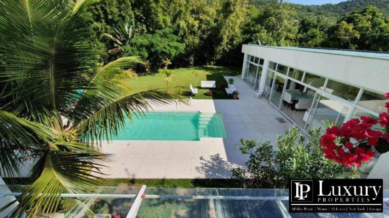 Imagem Casa com 7 Quartos à Venda, em Praia Brava - Florianópolis Imagem Casa com 7 Quartos à Venda, em Praia Brava - Florianópolis