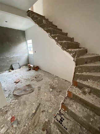 Imagem Casa com 2 Quartos à Venda, 55 m² em Jardim Silmara - Praia Grande Imagem Casa com 2 Quartos à Venda, 55 m² em Jardim Silmara - Praia Grande