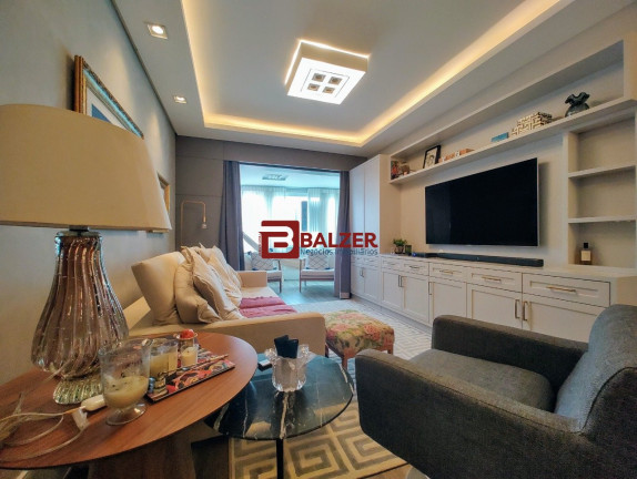 Imagem Apartamento com 3 Quartos à Venda, 131 m² em Centro - Florianópolis Imagem Apartamento com 3 Quartos à Venda, 131 m² em Centro - Florianópolis