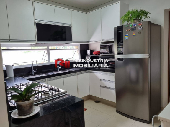 Imagem Casa com 4 Quartos à Venda, 453 m² em Chácara Moinho Velho - Carapicuíba Imagem Casa com 4 Quartos à Venda, 453 m² em Chácara Moinho Velho - Carapicuíba